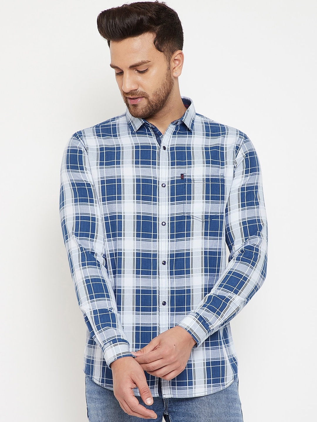 

Canary London Men Navy Blue & Off-White Slim Fit Checked Casual Shirt