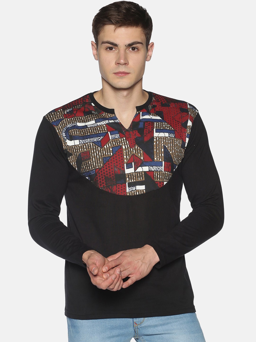 

UrGear Men Black Printed Round Neck T-shirt