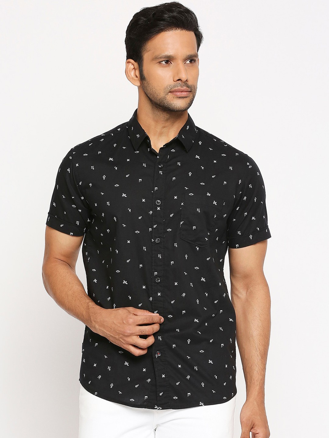 

Mufti Men Off-White Slim Fit Printed Casual Shirt