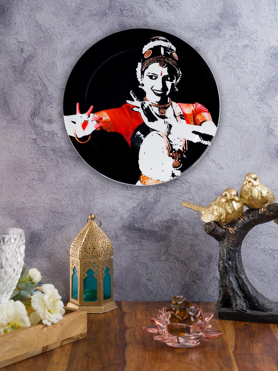 

KOLOROBIA Black & White Printed Bharatnatyam Inspired Round Wall Decor Plate