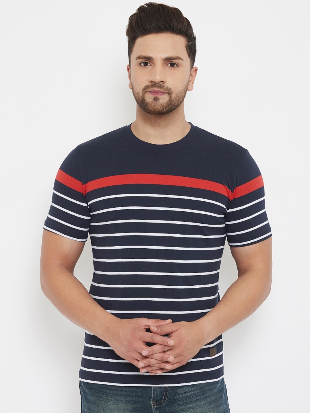 

Austin wood Men Navy Blue Striped Round Neck T-shirt
