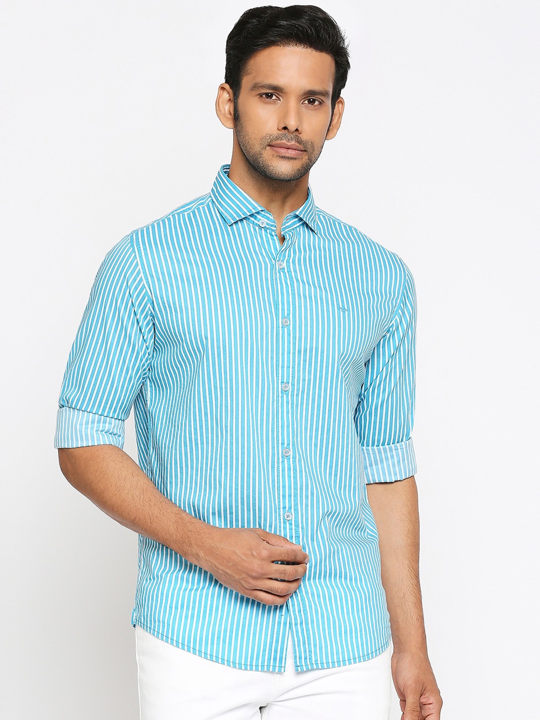 

Mufti Men Turquoise Blue Slim Fit Striped Casual Shirt