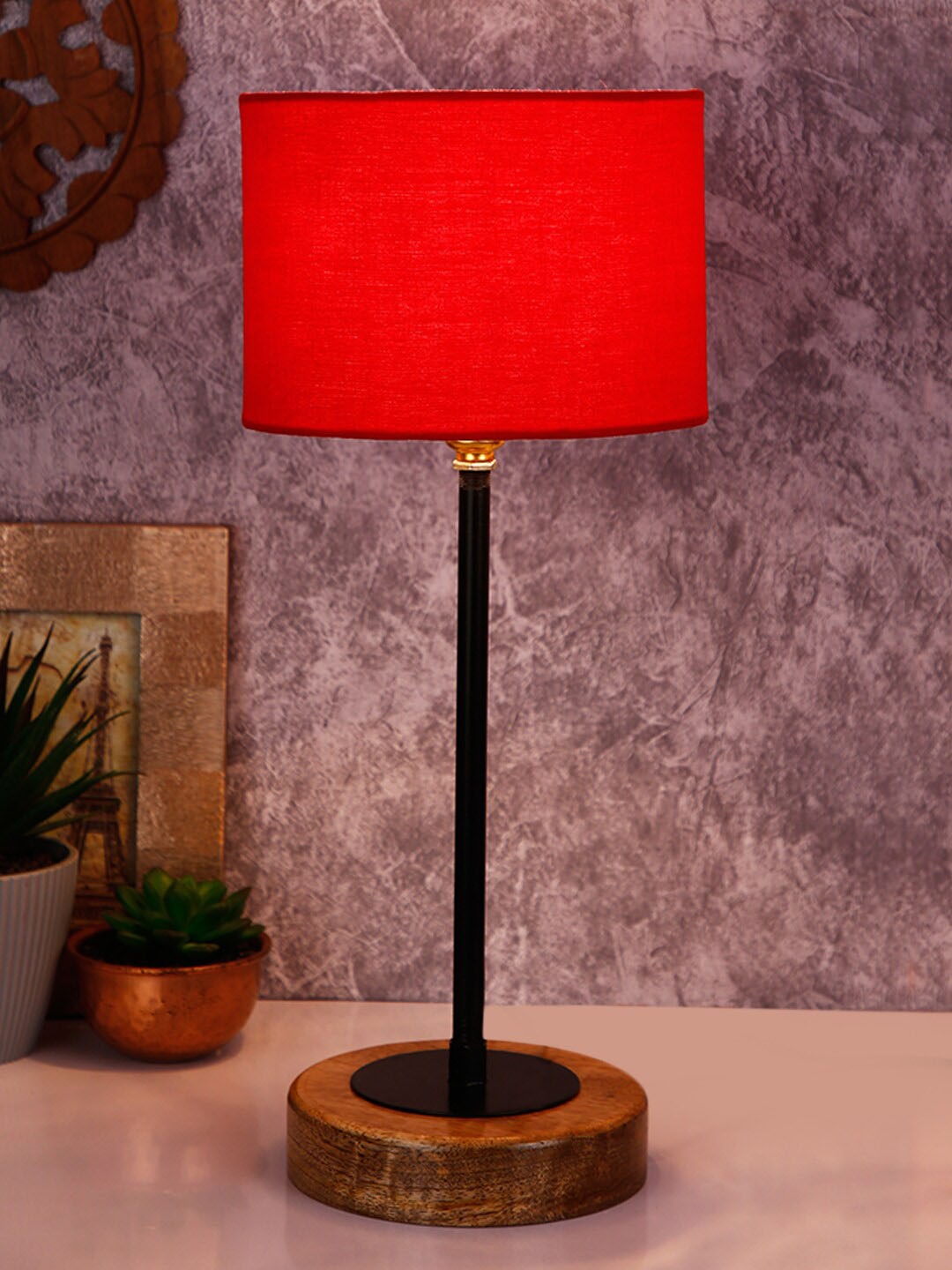 

Devansh Red & Black Solid Cylindrical Table Lamp