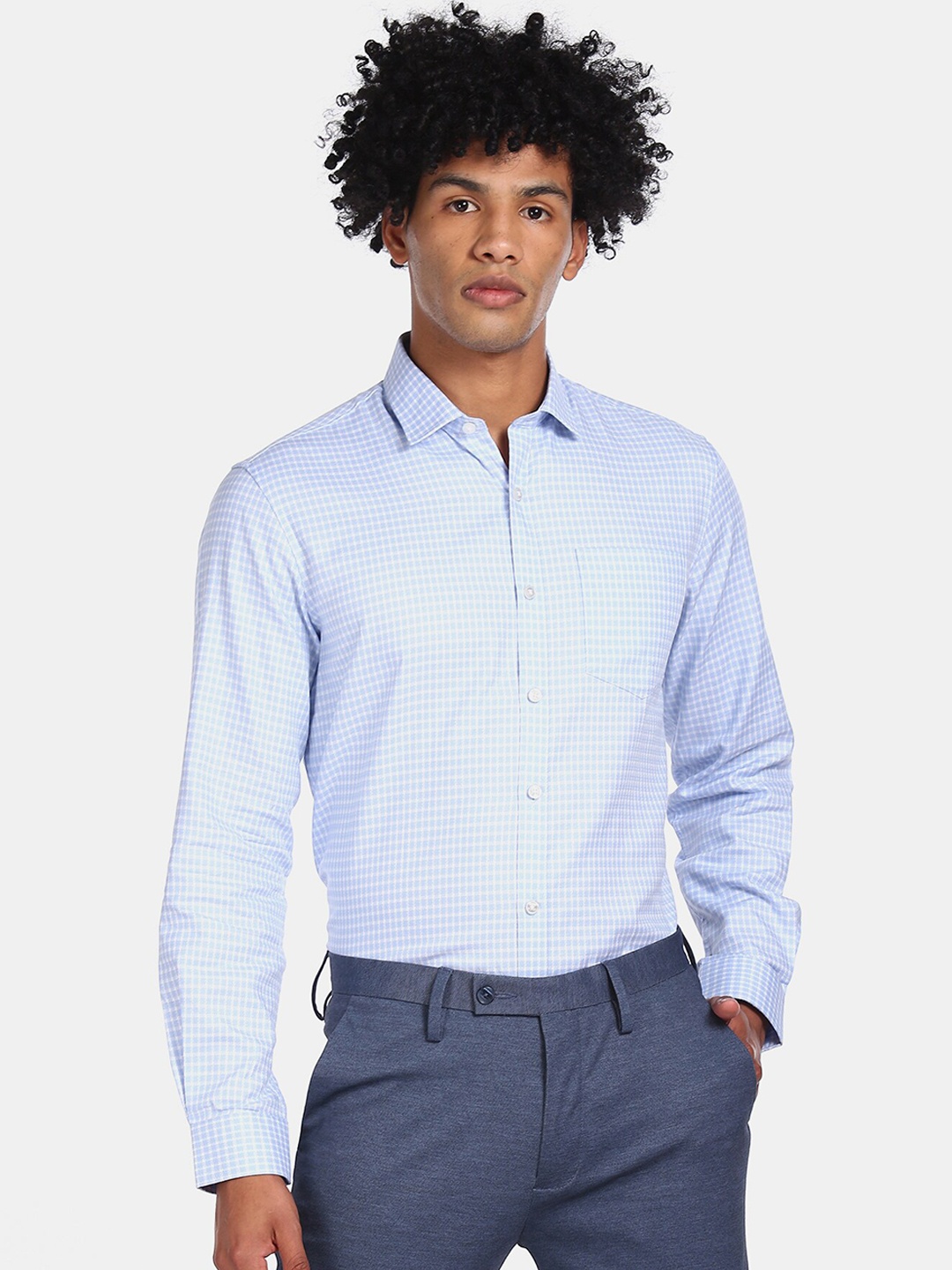 

Excalibur Men Blue & White Micro Checks Formal Shirt