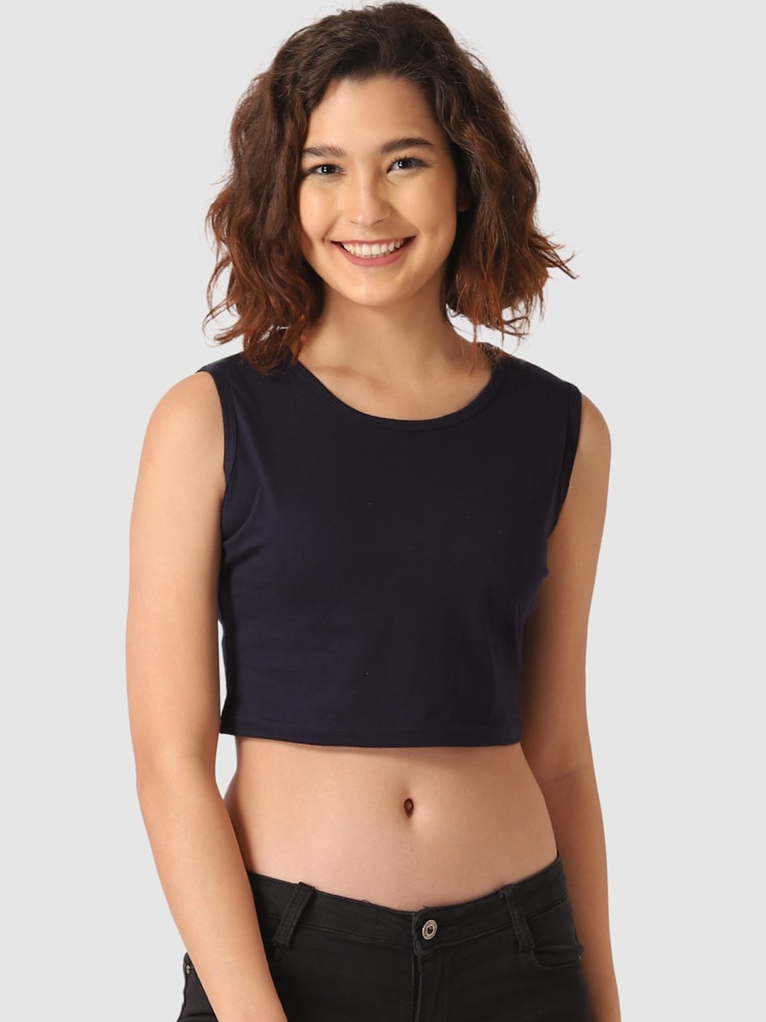

Vemante Navy Blue Solid Pure Cotton Regular Crop Top