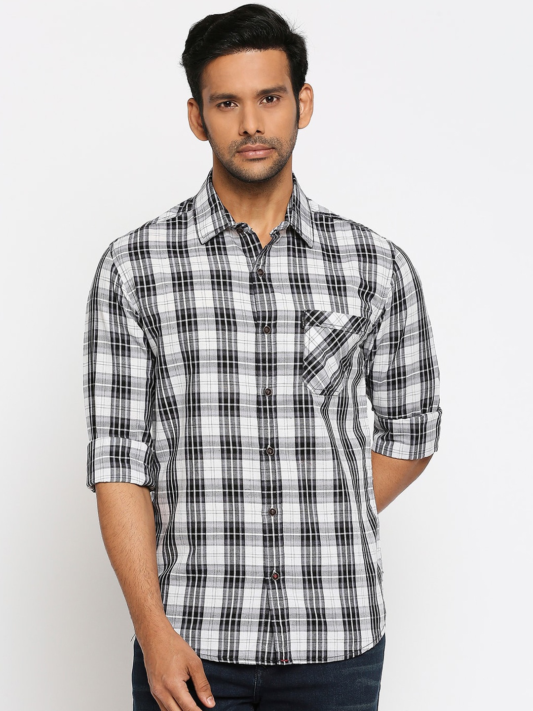 

Mufti Men White Slim Fit Checked Casual Shirt