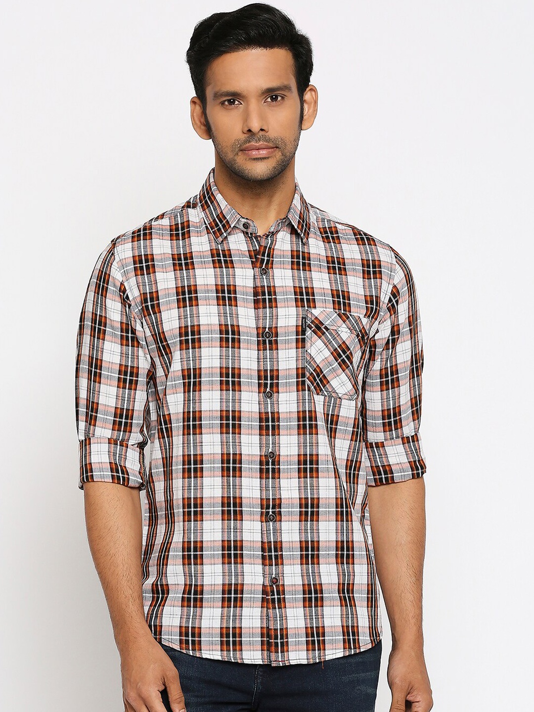 

Mufti Men White Slim Fit Checked Casual Shirt