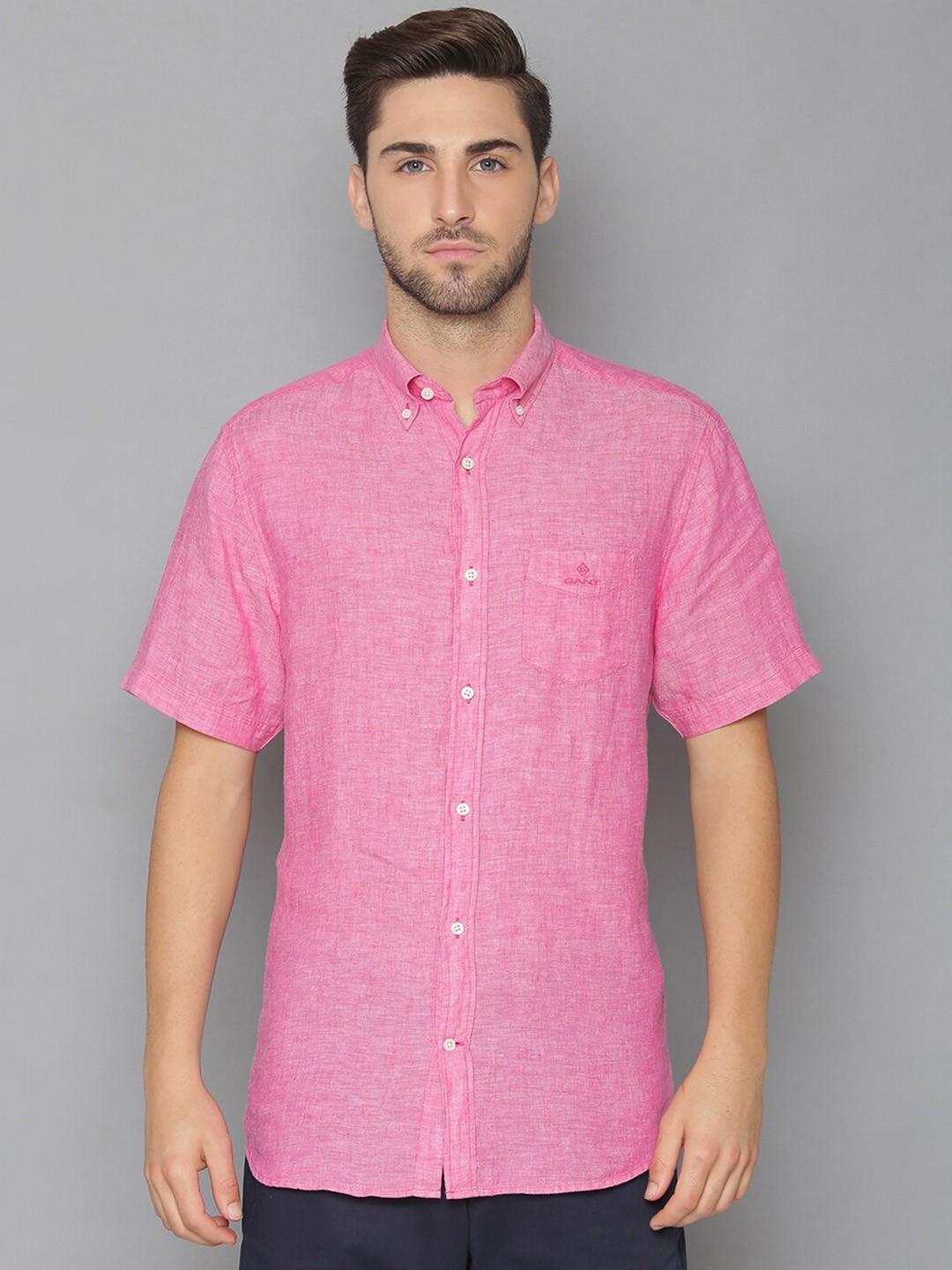 

GANT Men Pink Regular Fit Solid Casual Shirt