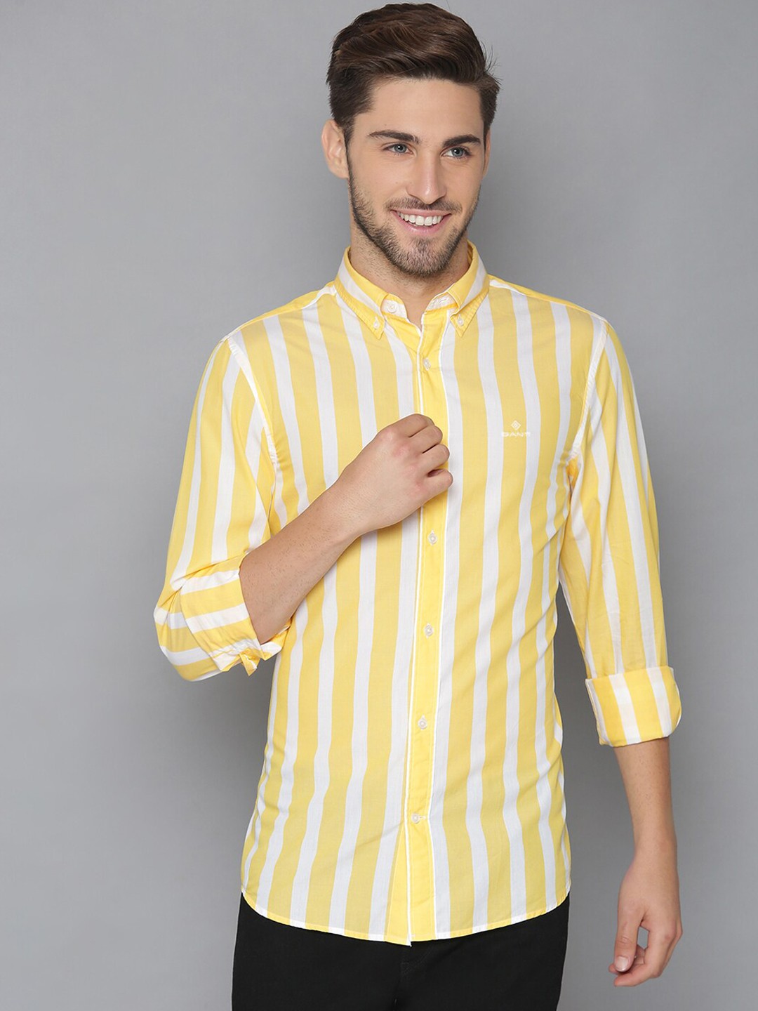 

GANT Men Yellow & Off-White Slim Fit Striped Casual Shirt