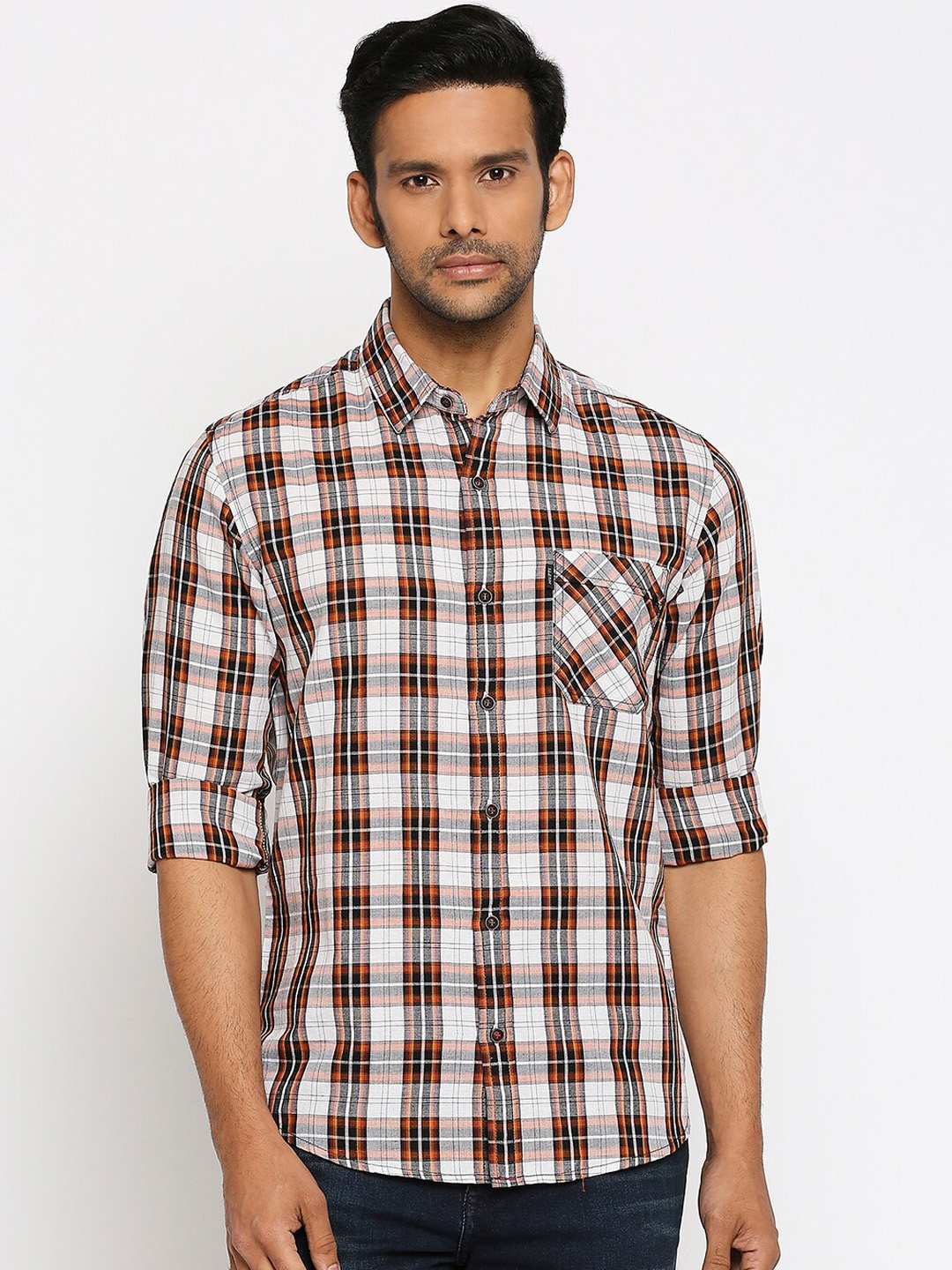

Mufti Men White Slim Fit Checked Casual Shirt