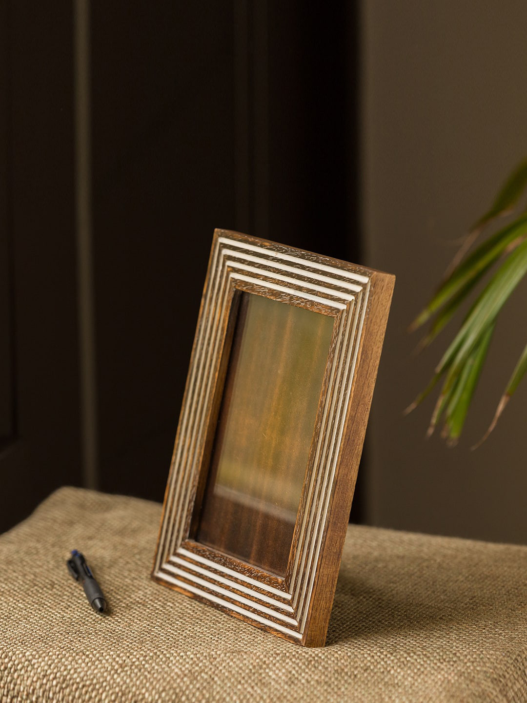 

ExclusiveLane Brown & White Hand Engraved Wooden Photo Frame