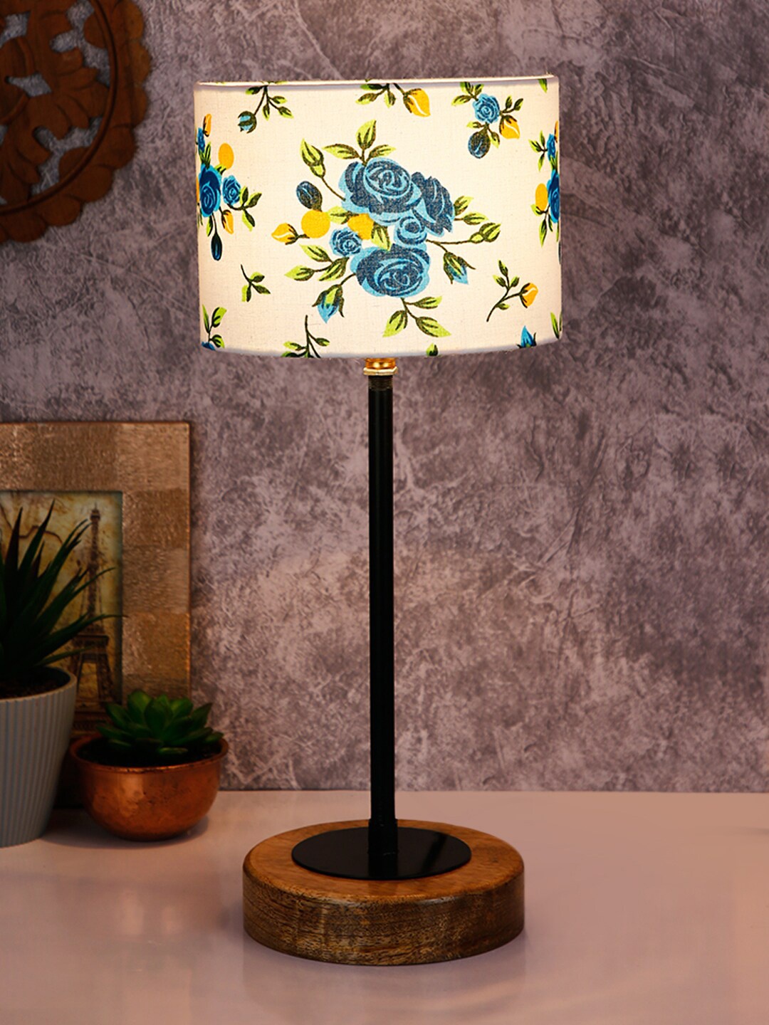 

Devansh Beige & Blue Printed Traditional Buffet Table Lamp with Shade
