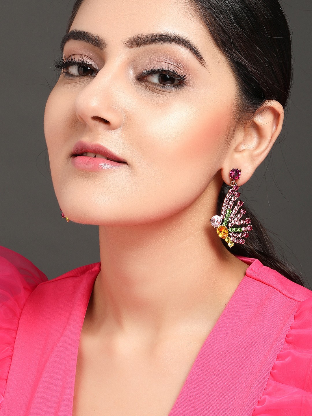 

TOKYO TALKIES X rubans FASHION ACCESSORIES Maroon & Off-White Gold-Plated Drop Earrings