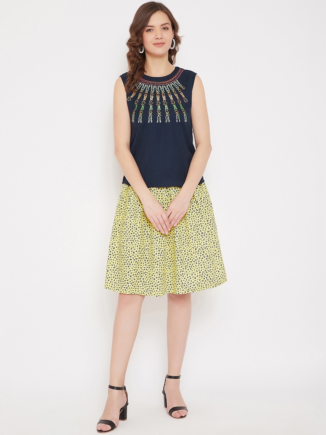

Bitterlime Women Navy Blue & Yellow Self Design Top with Skirt