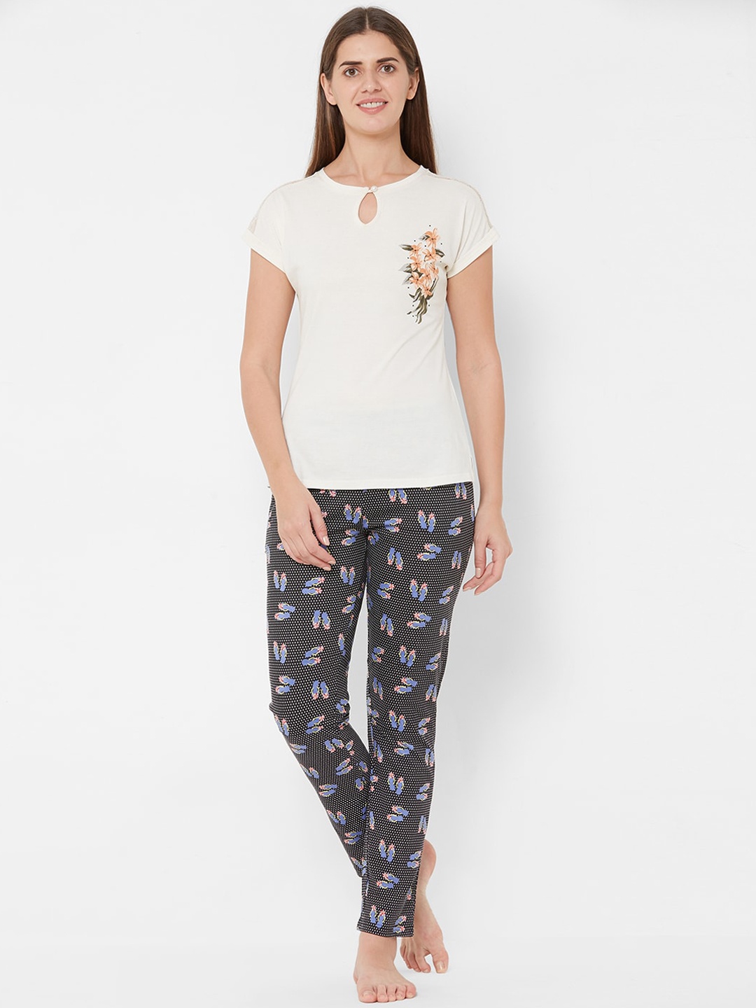 

Sweet Dreams Women Off-White & Black Printed Night suit