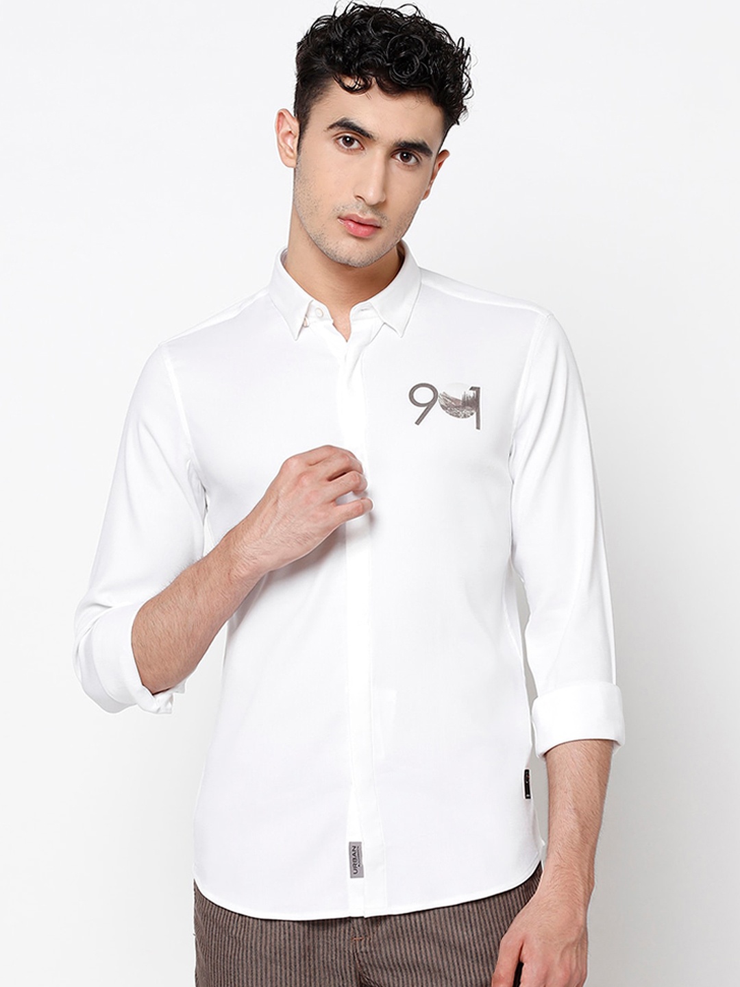 

Blackberrys Men White Skinny Fit Solid Casual Shirt