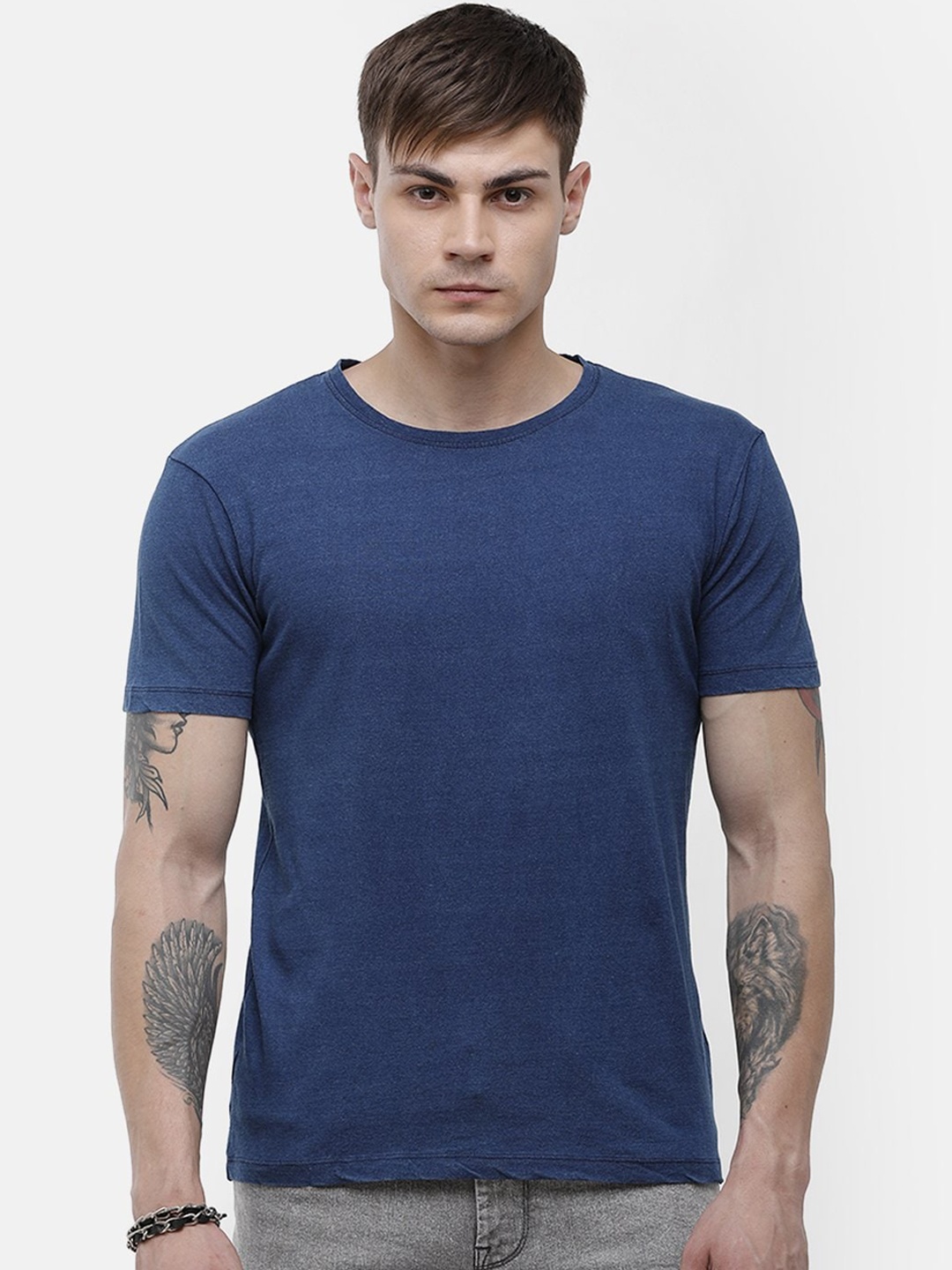 

Voi Jeans Men Blue Solid Round Neck Cotton Pure Cotton T-shirt