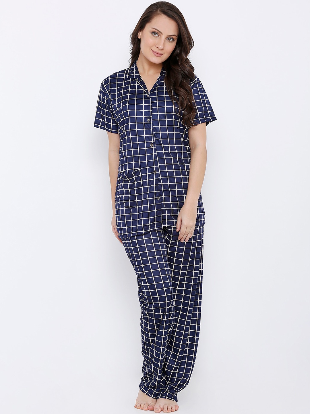 

Pretty Awesome Women Black Checked Night suit