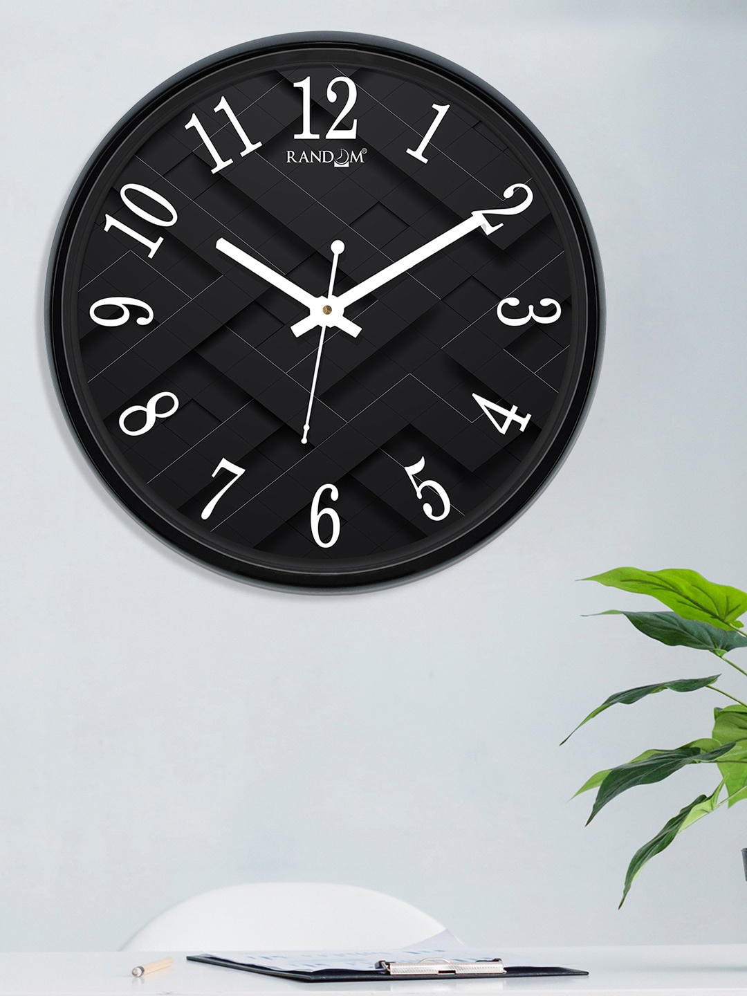 RANDOM Black Round Printed Analogue Wall Clock