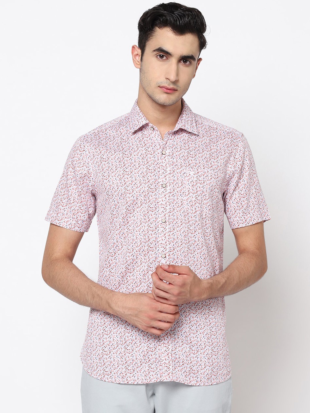 

Blackberrys Men Peach-Coloured Slim Fit Printed Casual Shirt