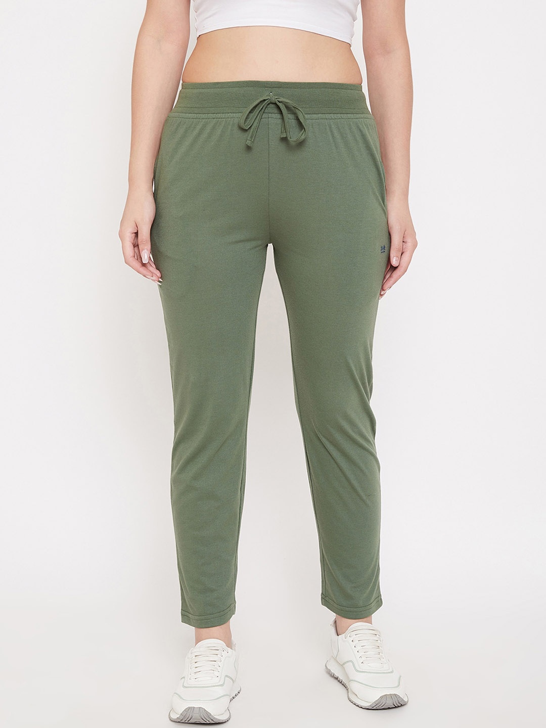 

Okane Women Green Solid Track Pants