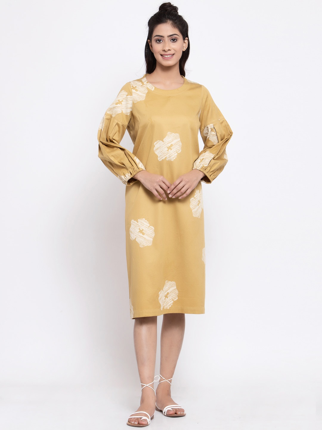 

TERQUOIS Women Beige Printed T-shirt Dress