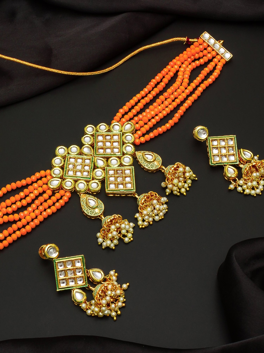

aadita Gold-Toned Orange & Green Kundan Stone-Studded Beaded Handcrafted Jewellery Set