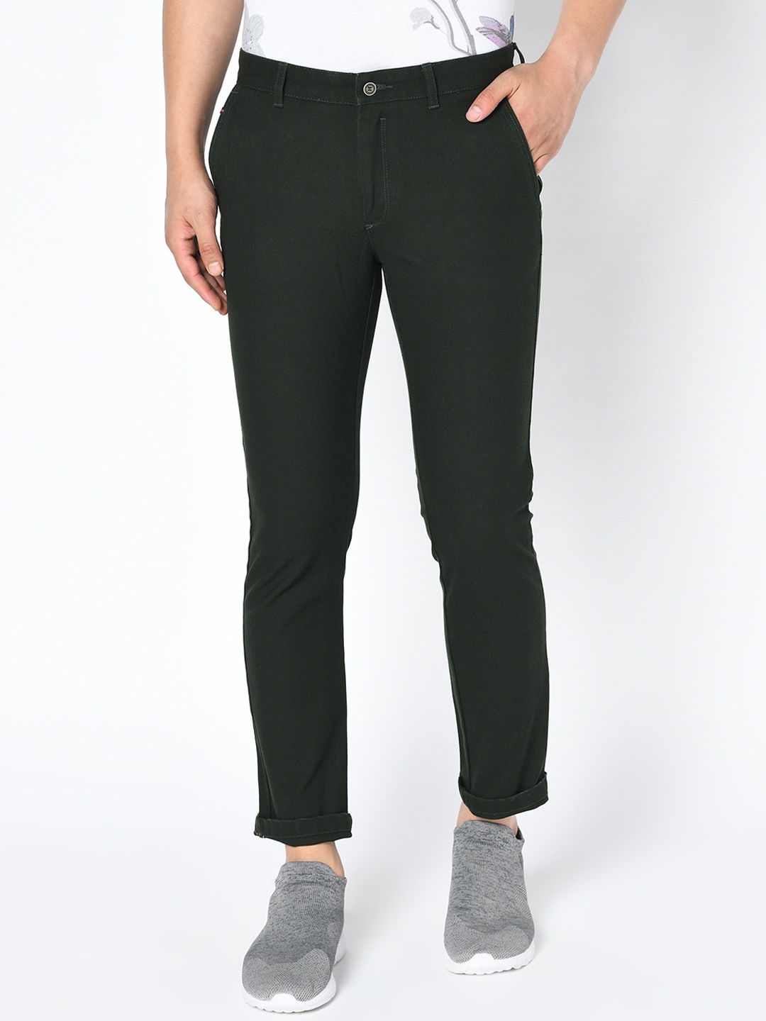 

Blackberrys Men Green B-95 Slim Fit Solid Regular Trousers