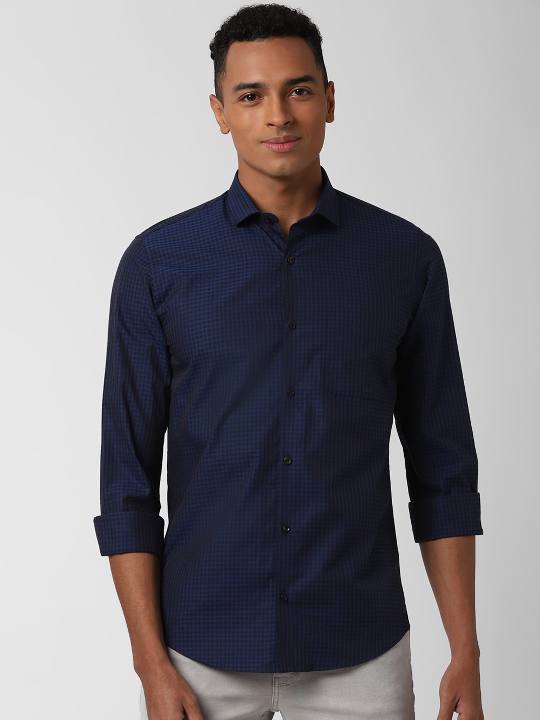

Peter England Men Navy Blue Checked Casual Shirt