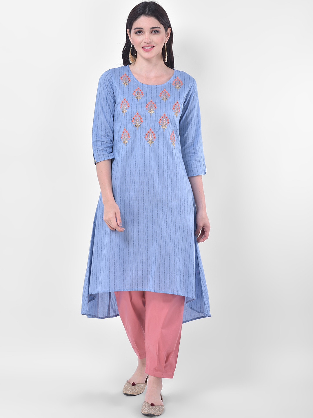

Span Women Blue Embroidered Thread Work Kurta