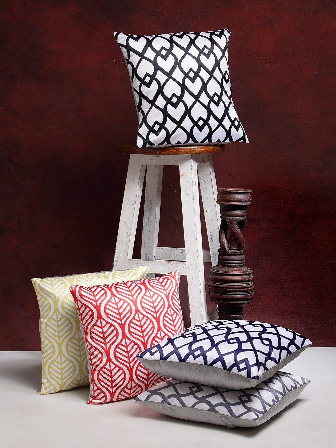 

HOSTA HOMES Multicoloured Set of 5 Ethnic Motifs Square Cushion Covers, Multi