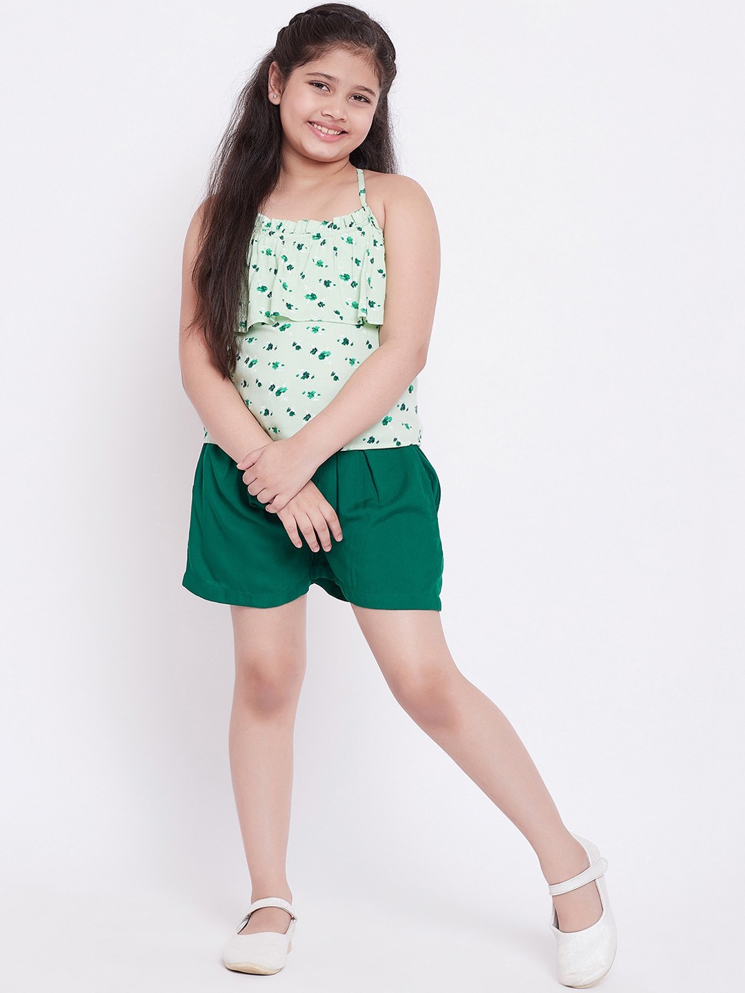 

Stylo Bug Girls Green & White Printed Top with Shorts