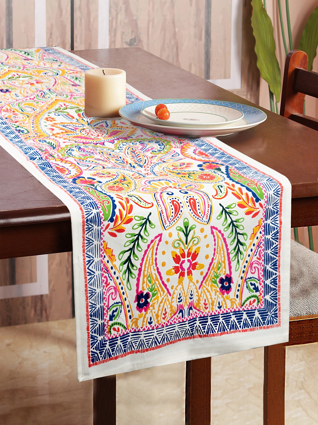 

HOME AFFAIRS White & Blue Ethnic Motifs Table Runner
