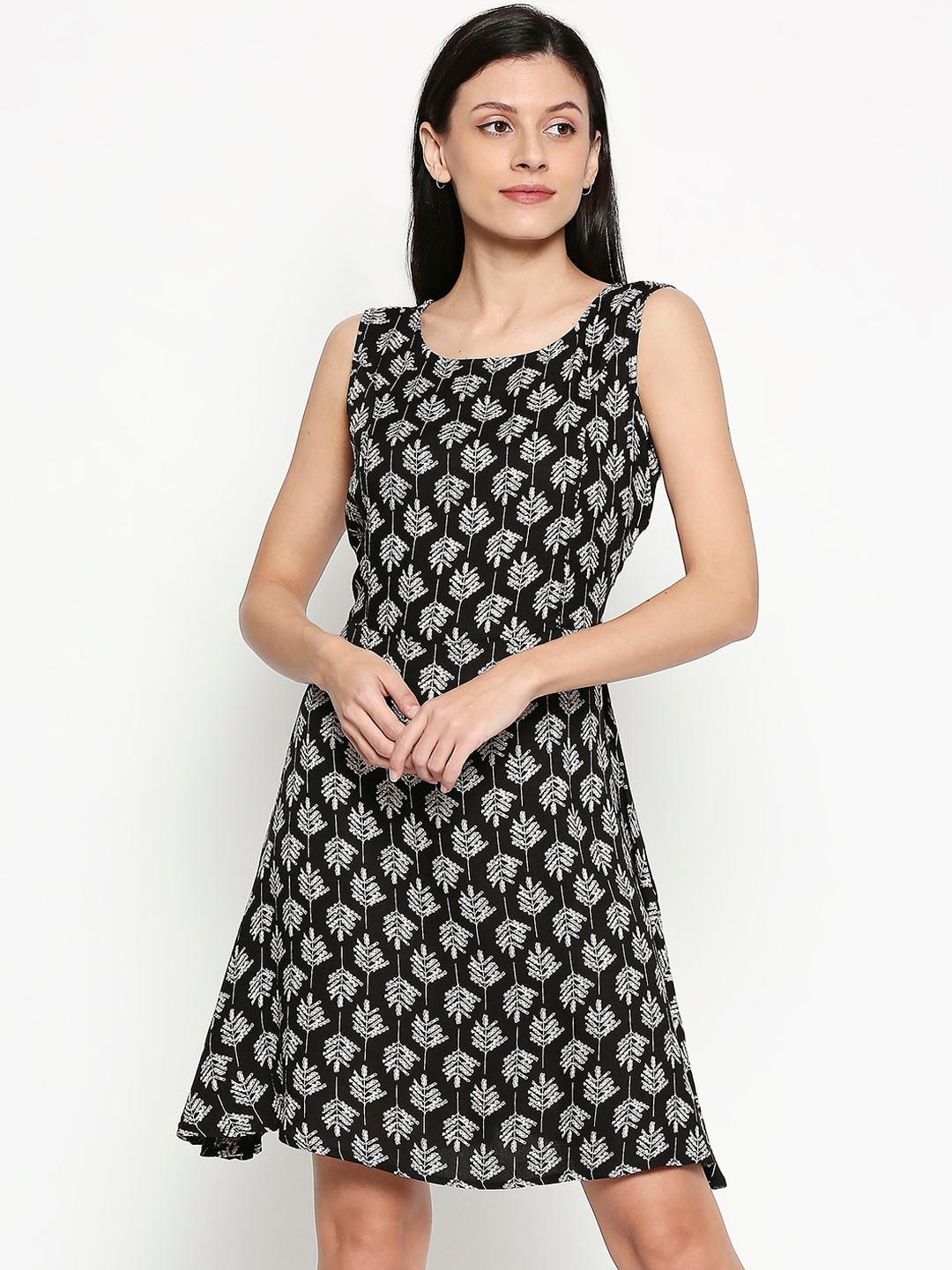 

People Women Black & Off-White Printed Fit and Flare Dress