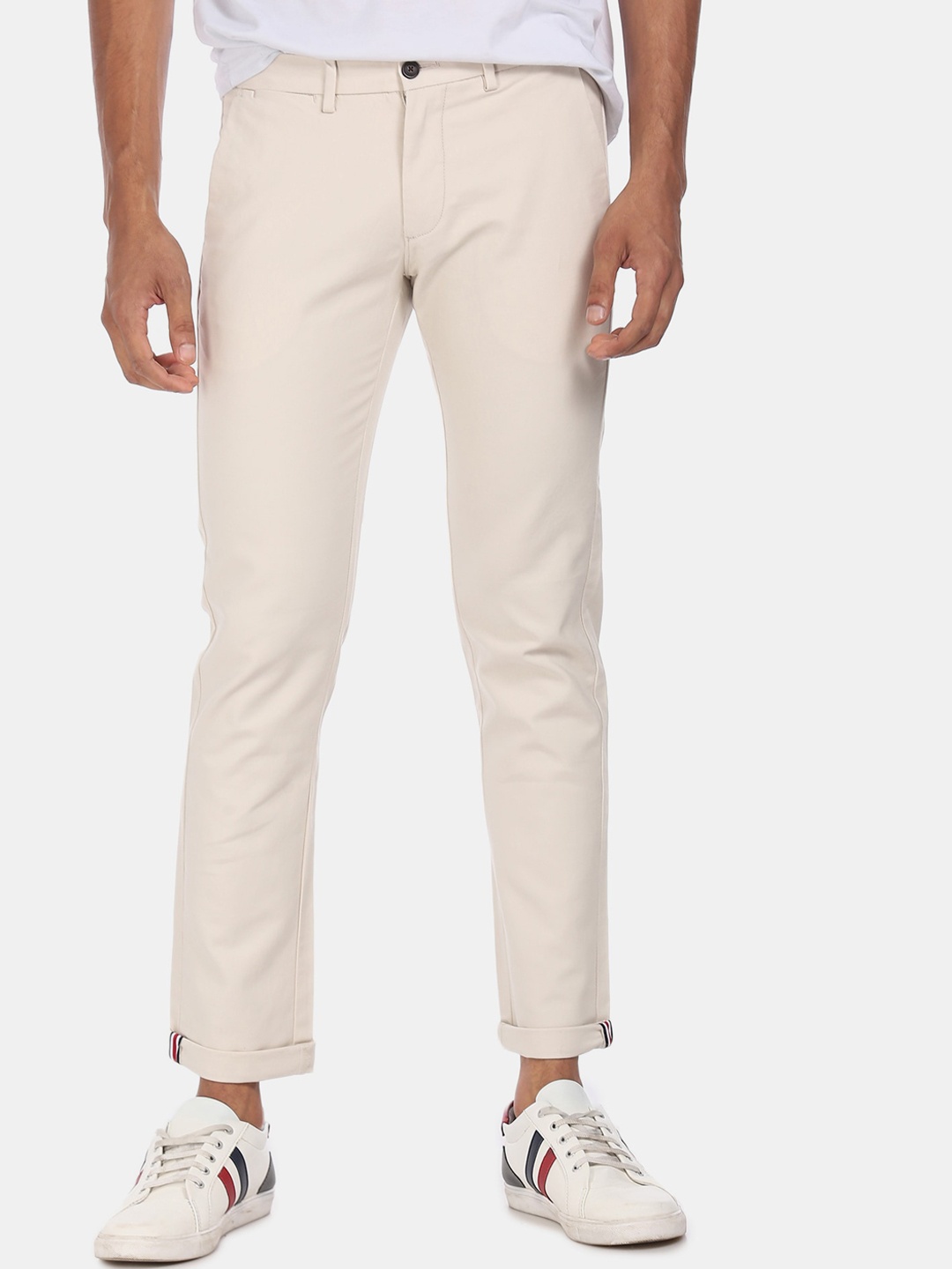 

Arrow Sport Men Beige Regular Fit Solid Chinos
