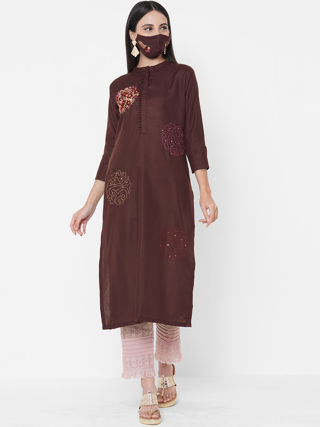 

FASHOR Women Maroon Embroidered Chikankari Kurta with Mask