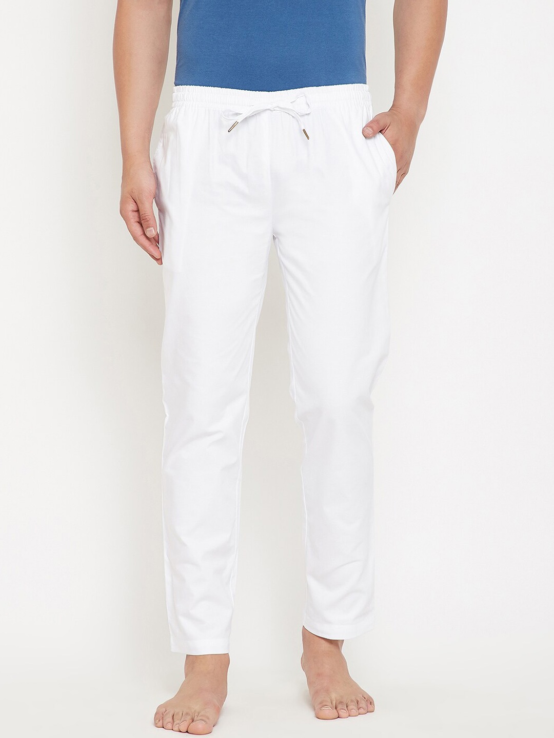 

Hypernation Men White Solid Cotton Lounge Pants