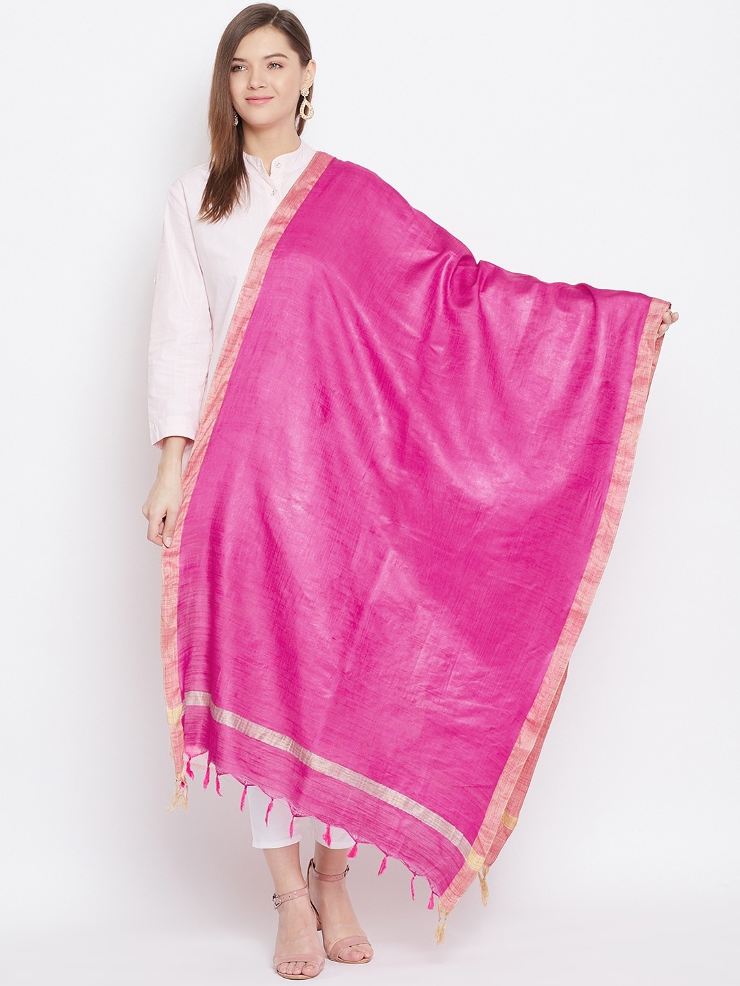 

Clora Creation Magenta & Gold-Toned Solid Dupatta