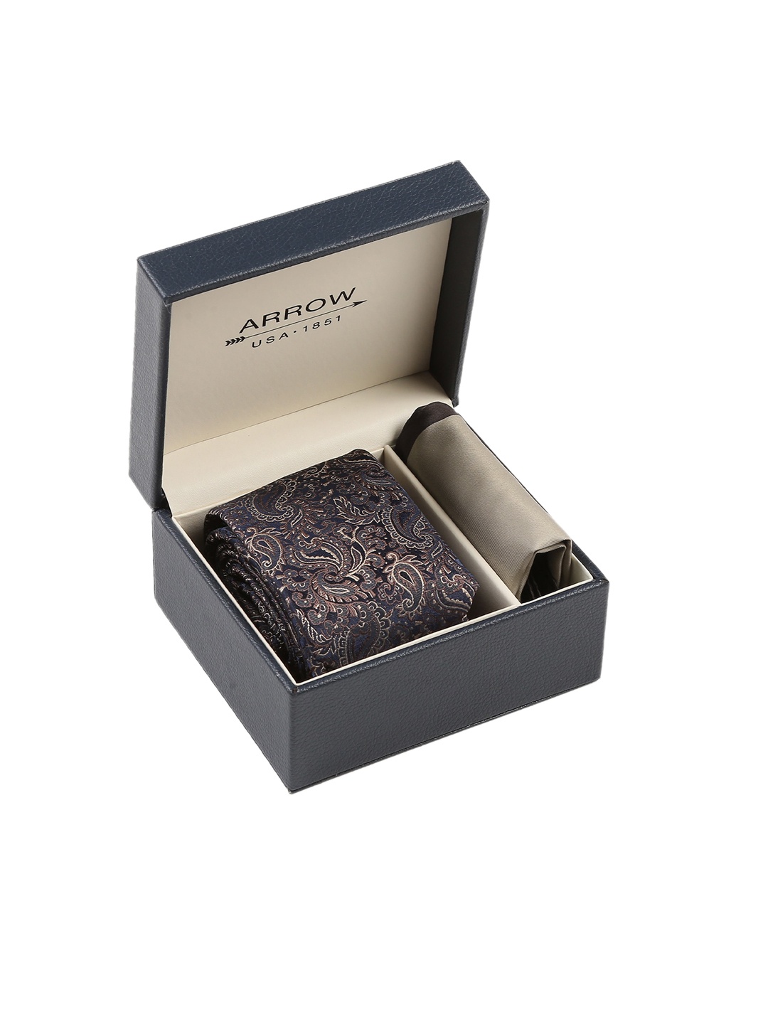 

Arrow Men Assorted Pattern Tie And Solid Pocket Square Accessory Gift Set