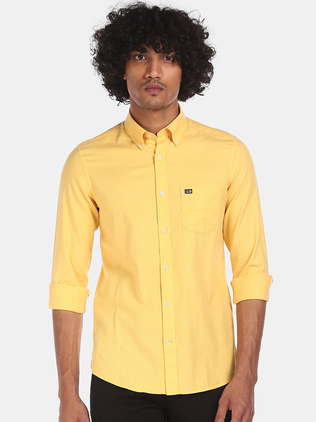 

Arrow Sport Men Yellow Regular Fit Solid Cotton Melange Casual Shirt