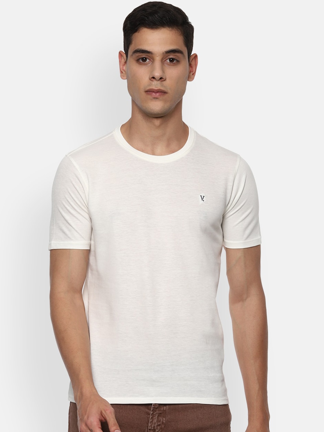 

V Dot Men White Solid Round Neck T-shirt