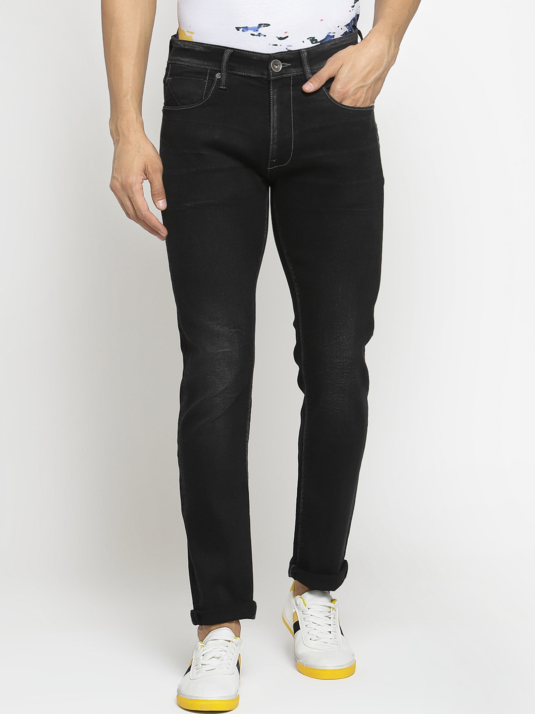 

Pepe Jeans Men Black Straight Fit Mid-Rise Clean Look Jeans