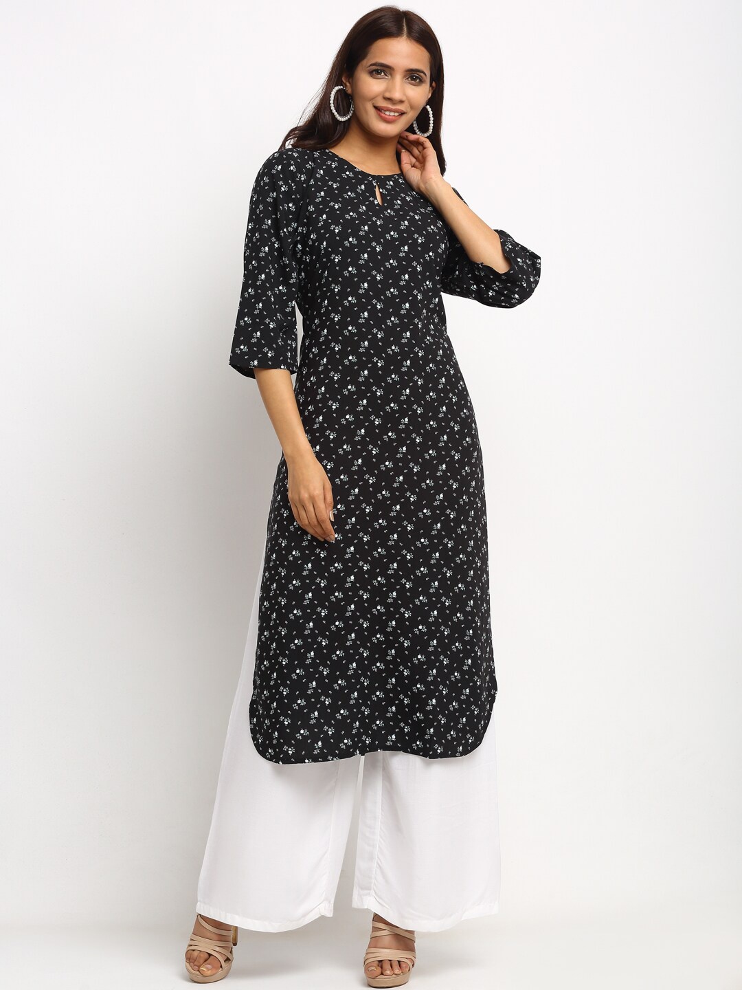 

Neudis Women Black Geometric Printed Kurta