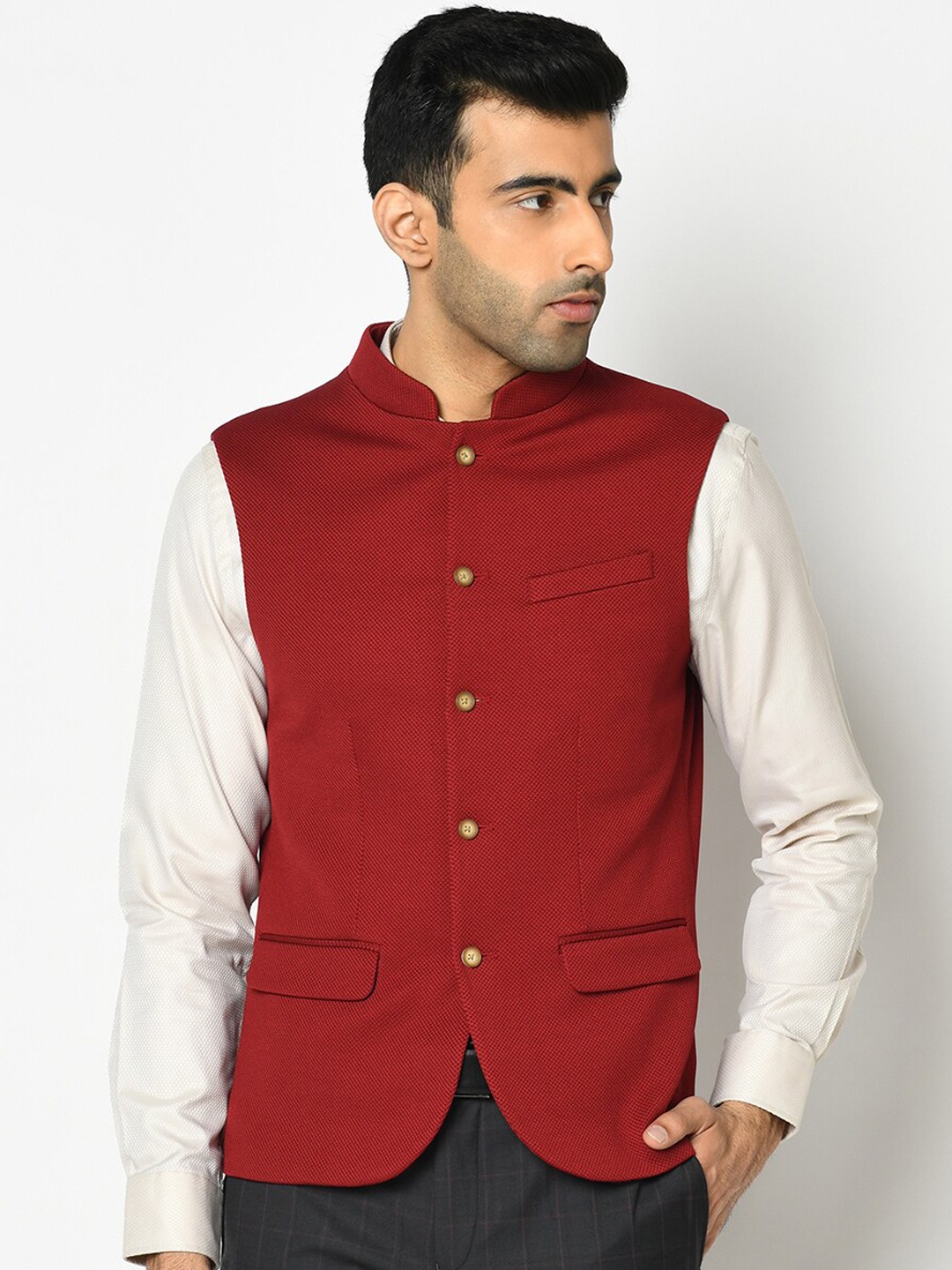 

Blackberrys Men Maroon Solid Slim Fit Waistcoat
