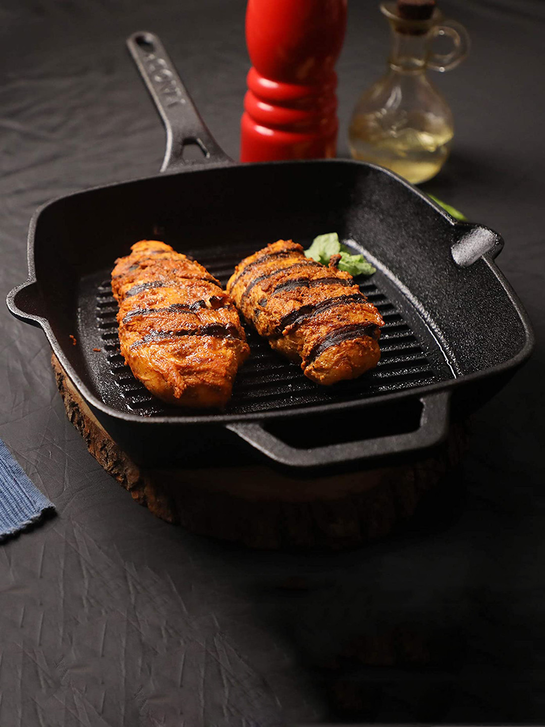 

Vinod Black Textured Pre-Seasoned Cast Iron Induction Friendly Grill Pan 24 cm