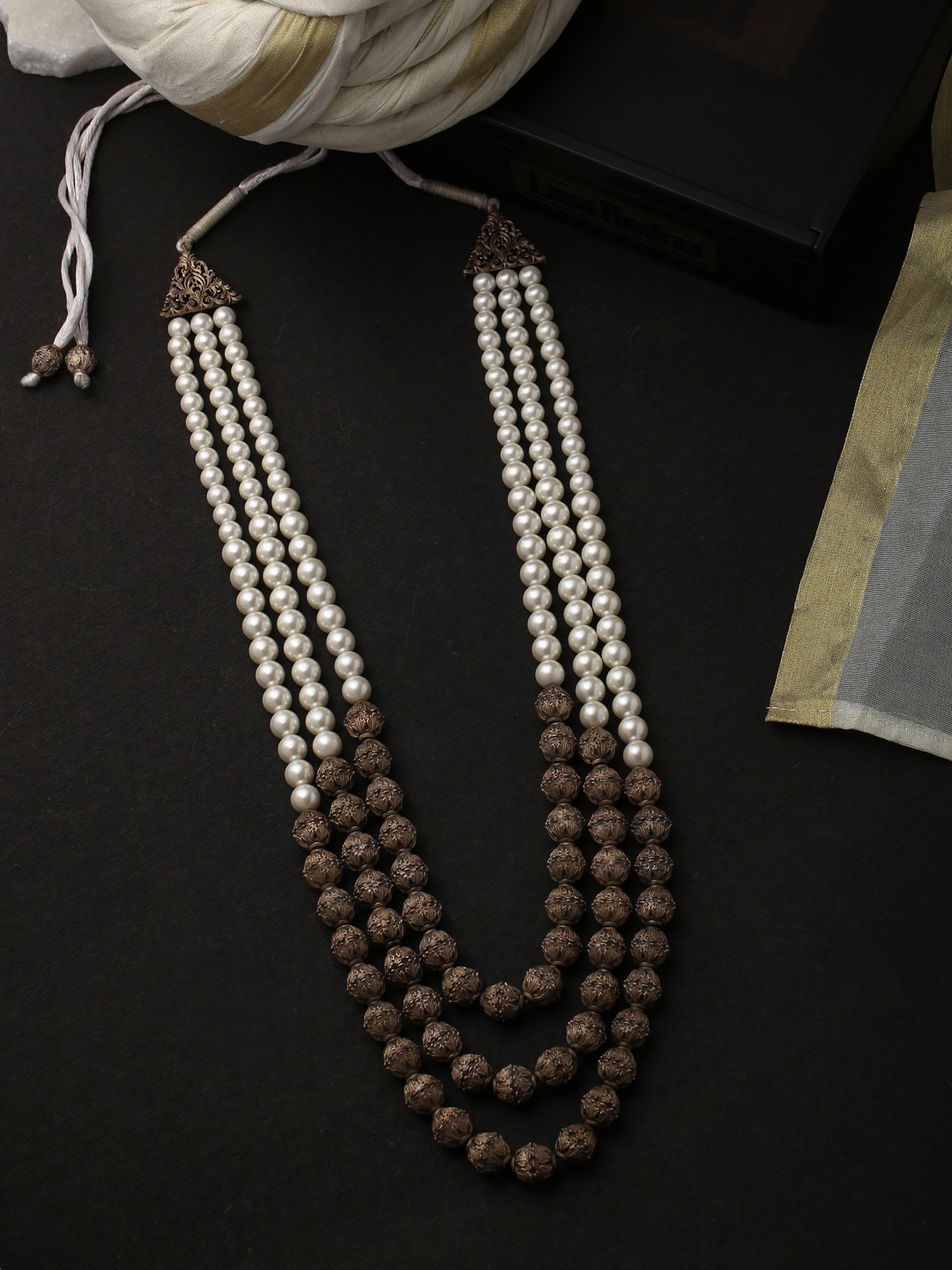 

COSA NOSTRAA Men White & Brown Brass Antique Necklace