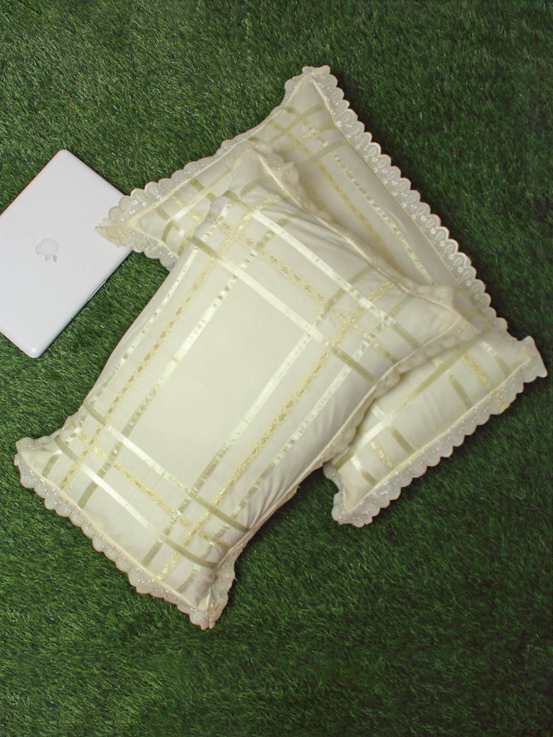 

HOSTA HOMES Set Of 2 Cream-Coloured Embroidered 280 TC Pillow Covers