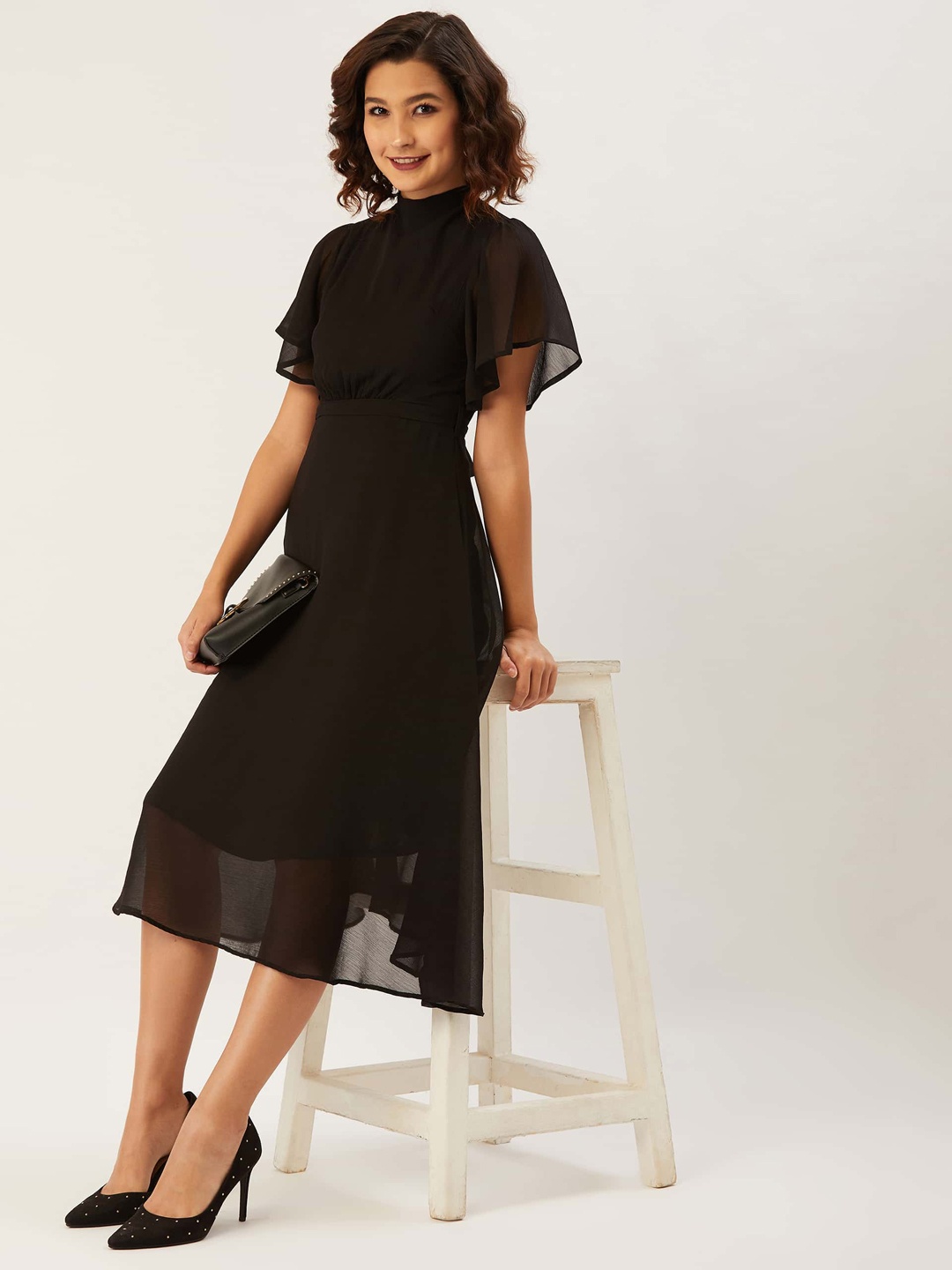

ANVI Be Yourself Women Black Solid Fit and Flare Dress