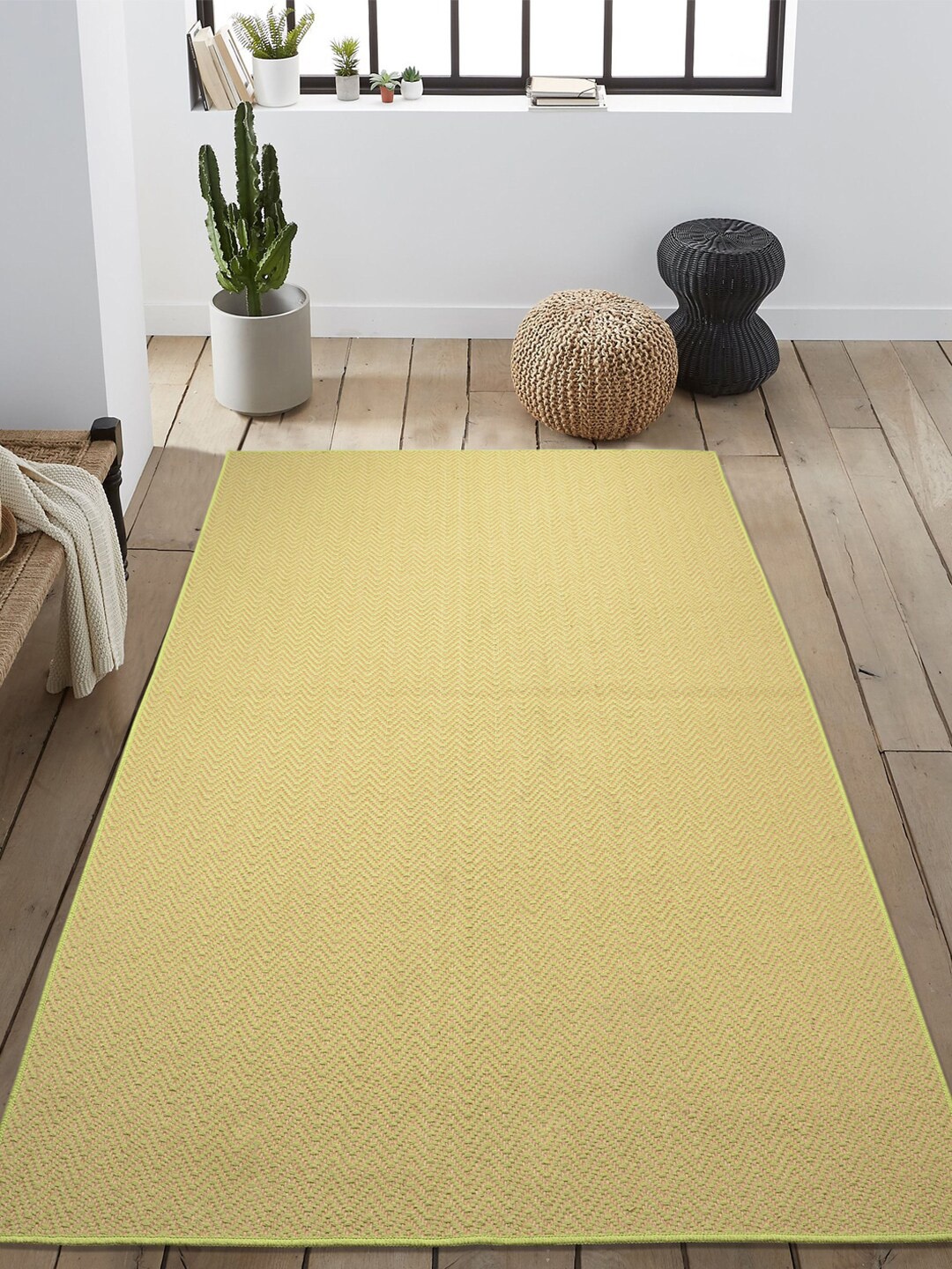 Saral Home Lime Green & Beige Woven-Design Anti-Skid Carpet