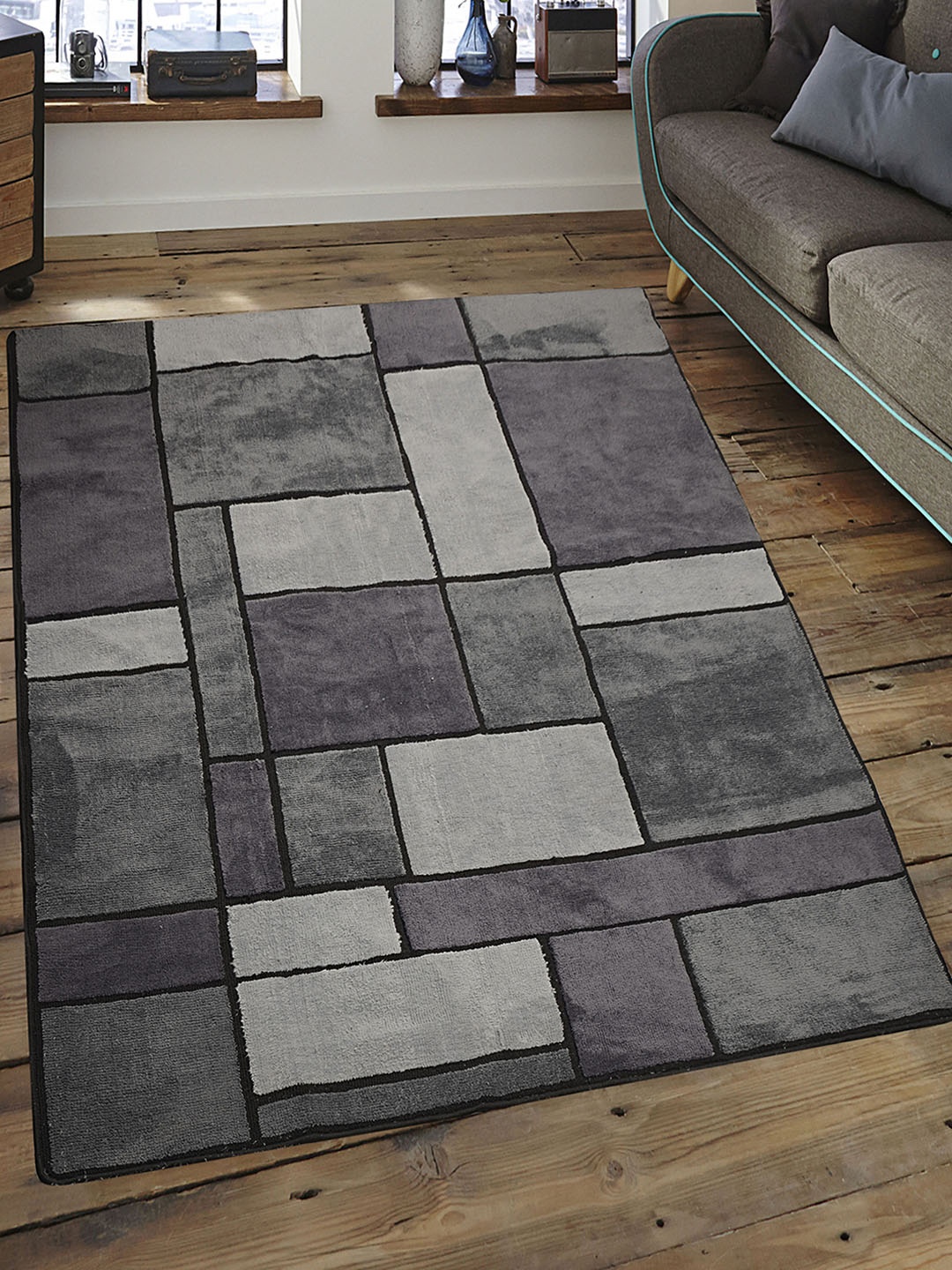 Saral Home Grey & Black Geometric Microfiber Anti-Skid Carpet